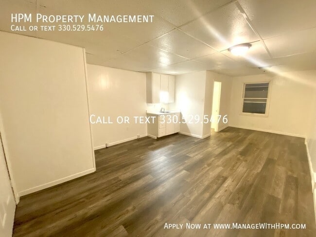 Photo - 1214 Woodward Pl NW Unidad 4