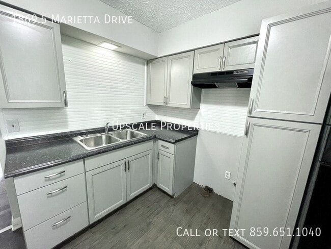 Photo - 1869.5 Marietta Dr