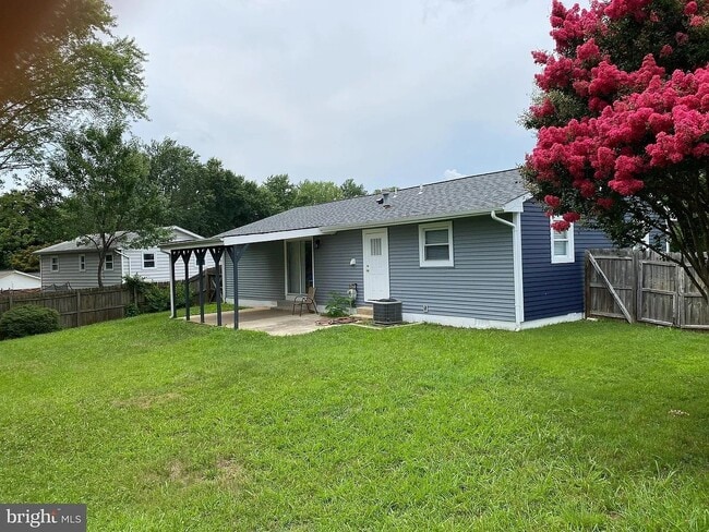 Photo - 13223 Hawthorn Ln