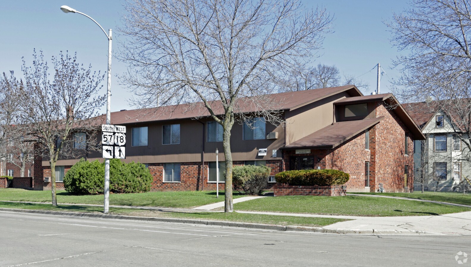 Photo - 2600 W Highland Ave
