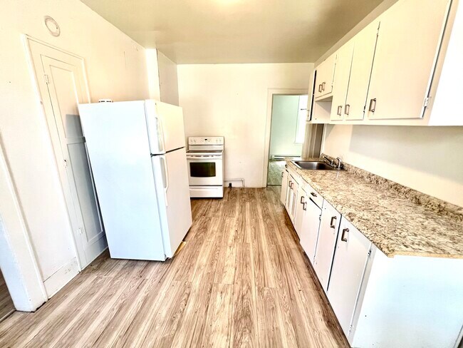 Photo - 27 Milton Ave