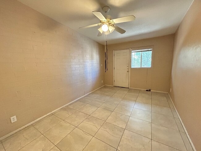 Photo - Old Town Scottsdale, well located 2 bedroom 1 bath