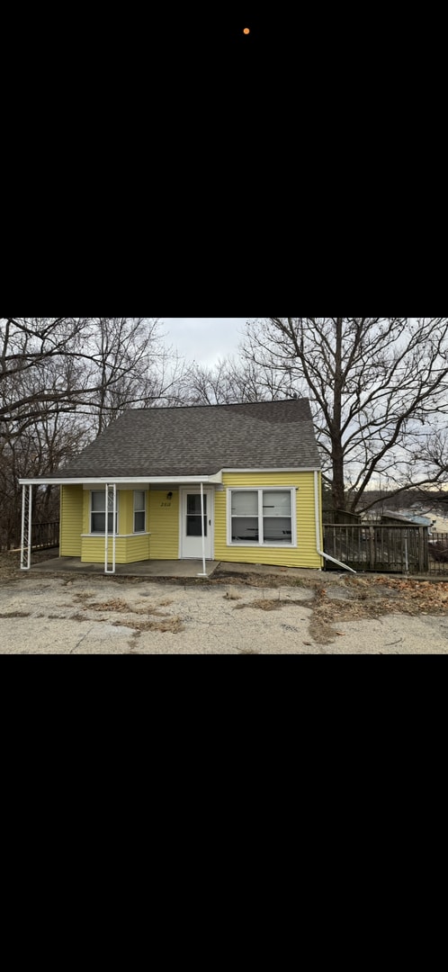 Photo - House in Peoria 3 BR / 2 BA Available Now
