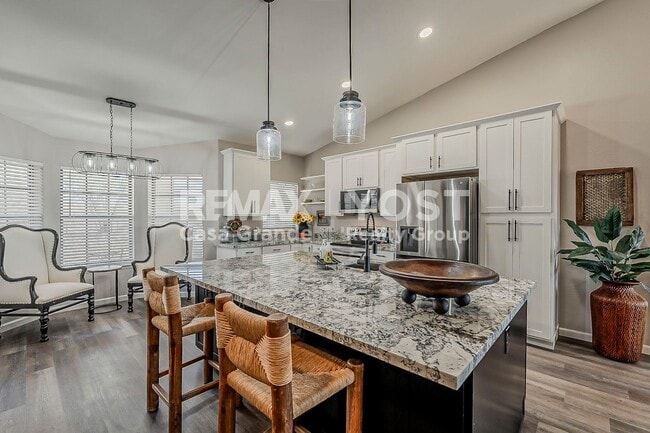 Photo - Furnished Home on 2.5 Acres – Your Escape ...