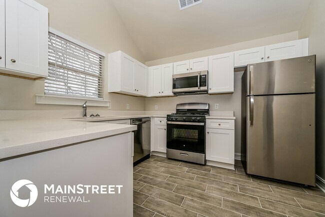 Photo - 110 Emerald Ln