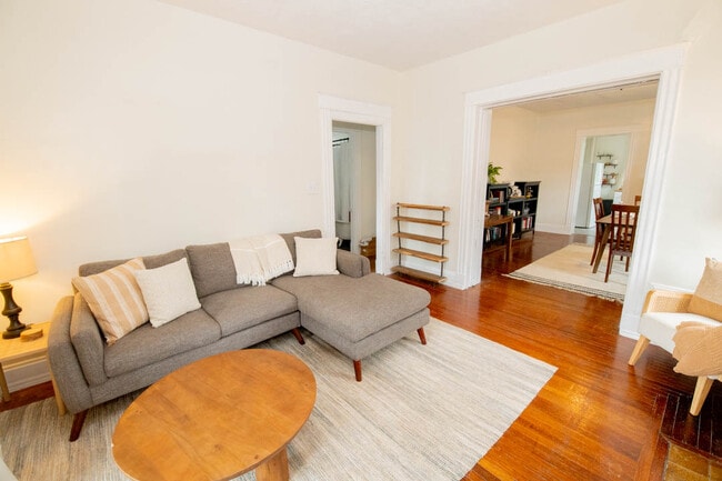 Photo - 1628 De Sales Ln Unidad 1628 De Sales Ln