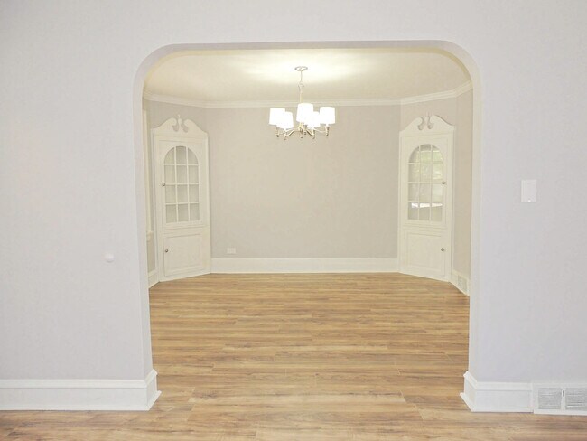 Photo - 3 Bed - 1.5 Bath Colonial for Rent