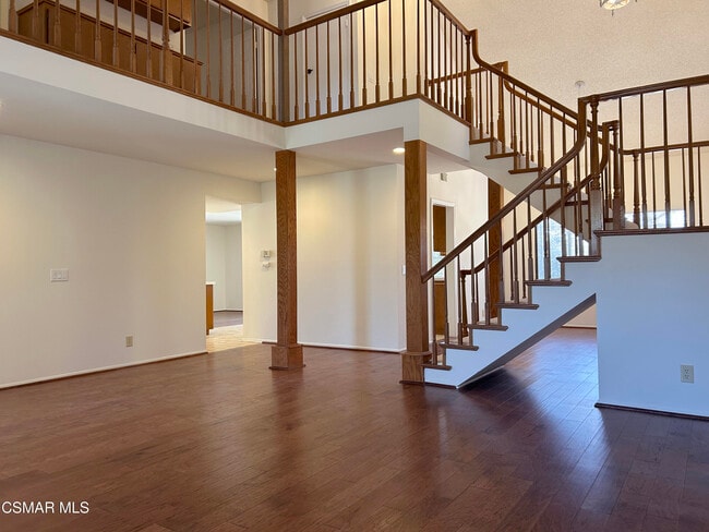 Photo - 521 Melbourne Ct