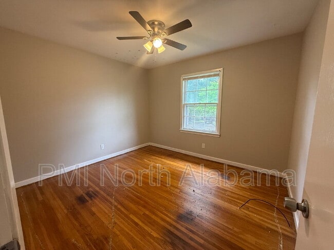 Photo - 3206 Bayless Dr SW