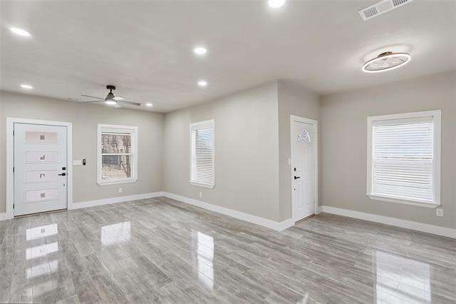 Building Photo - 1914 Leath St