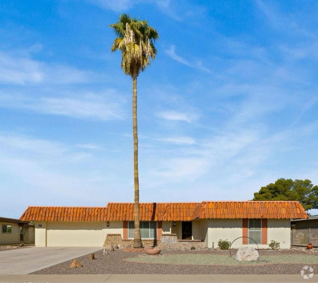 Building Photo - 11022 W Boswell Blvd Rental