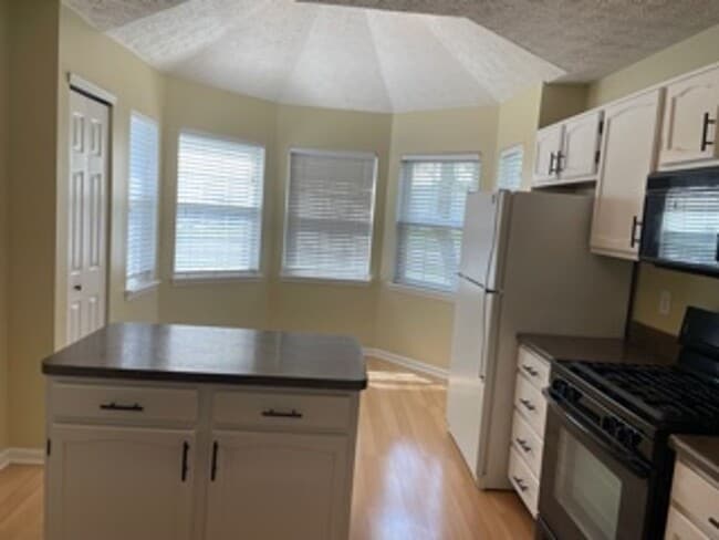 Photo - Absolutely Beautiful 3 bedroom Ranch!