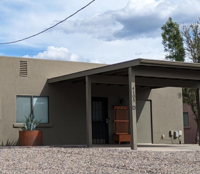 Building Photo - 4105 N Montezuma Ave Rental
