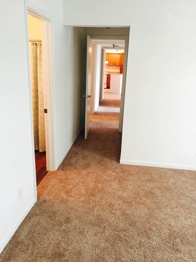 SABLE POINT Apartments Hurricane, WV