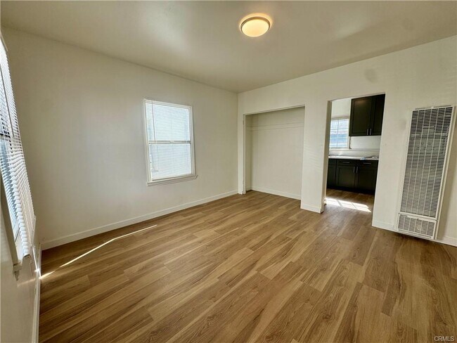 Photo - 2653 Cloverdale Ave Unit 1/4