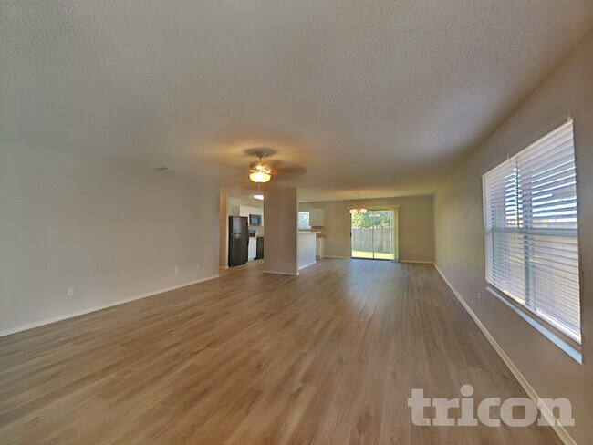 Photo - 3352 Tobago Rd