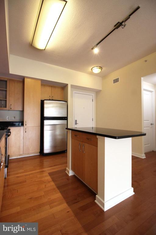 Building Photo - 475 K St NW Unit 1022