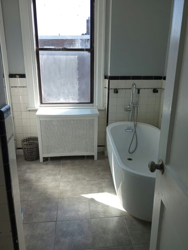 Photo - 1801 W Cheltenham Ave Unit Apt 2