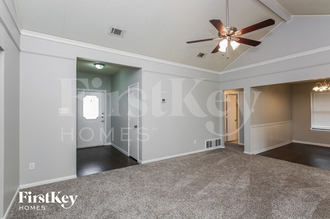 Photo - 6008 Sundown Dr