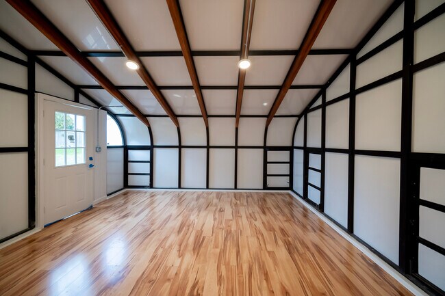 Photo - 10 Wampanoag Trl Unit 3