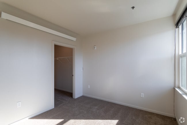 1BR, 1BA - 667 SF (Centennial)