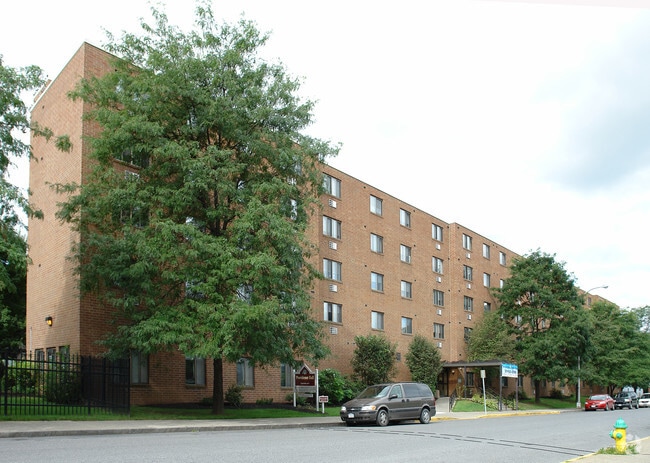 Photo - Providence Hall Apartments