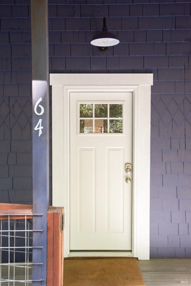 Photo - 654 Square Foot remodeled 2 bedroom, 1 bat...