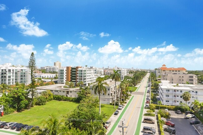 Photo - 10350 W Bay Harbor Dr Unit # 9N