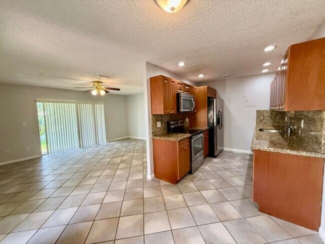 Photo - 3741 NW 84th Ave