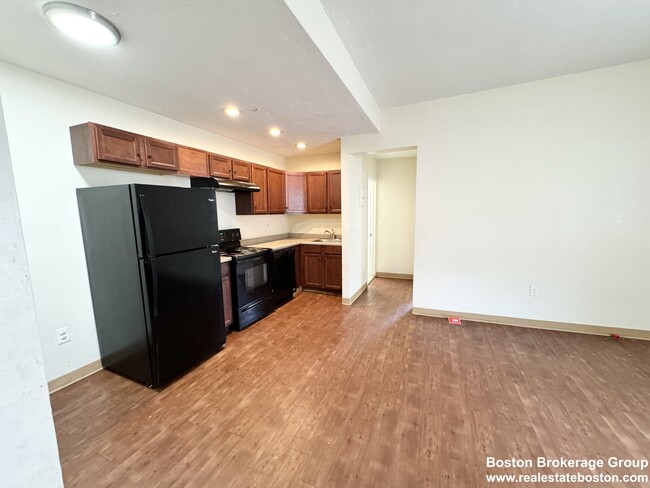 Photo - 13 Ruggles St Condo Unit 4