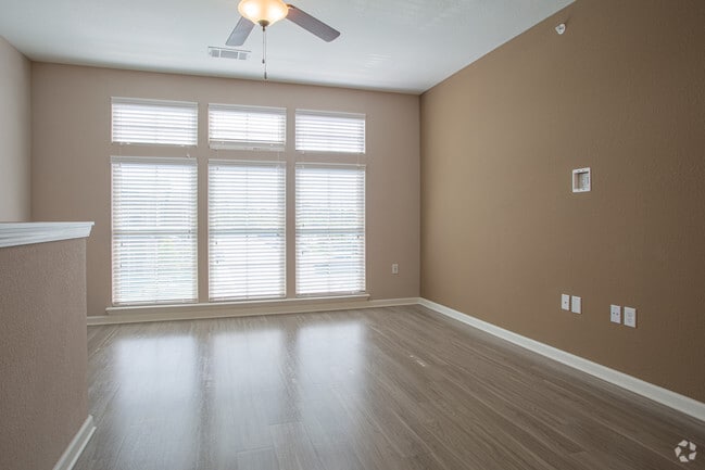 Studio Grand Overlook - 623 SF - The Retreat at Juban