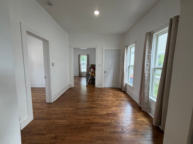 Photo - 4 Bedroom updated home in Grand Rapids