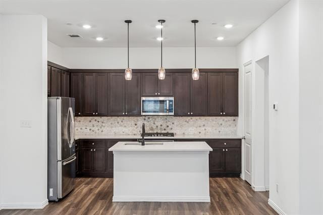 Building Photo - 2215 Adena Spgs Dr