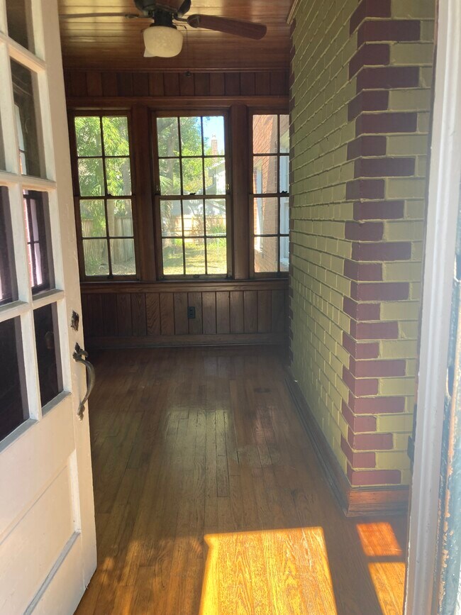 Photo - 2751 Oak St Unit 2751