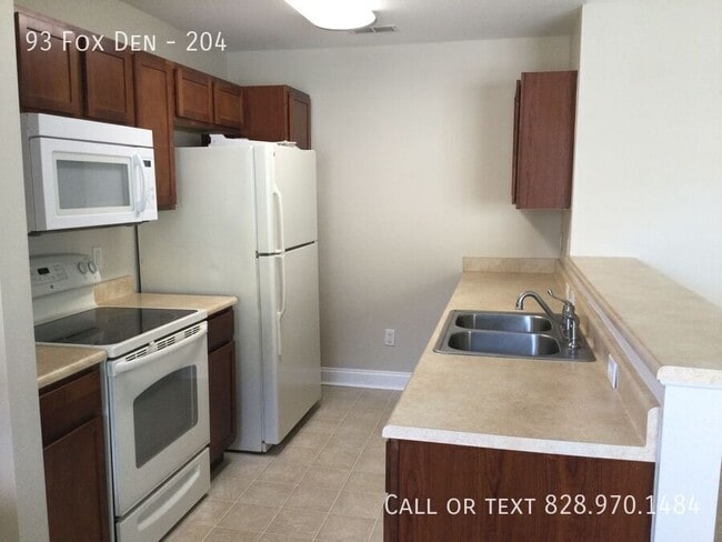 93 Fox Den-204
