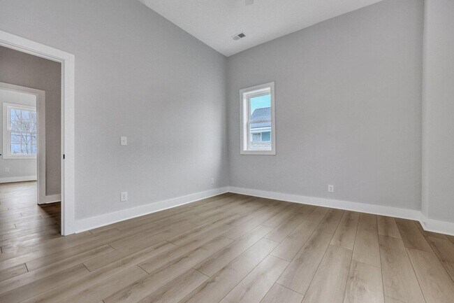 90 Hanover St Unit B