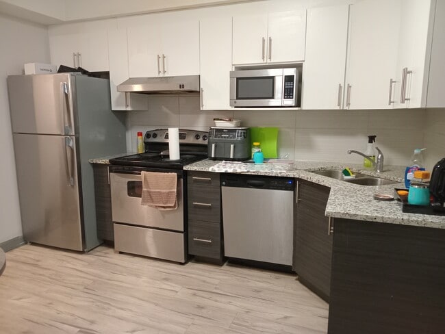 Photo - 258A Sunview St