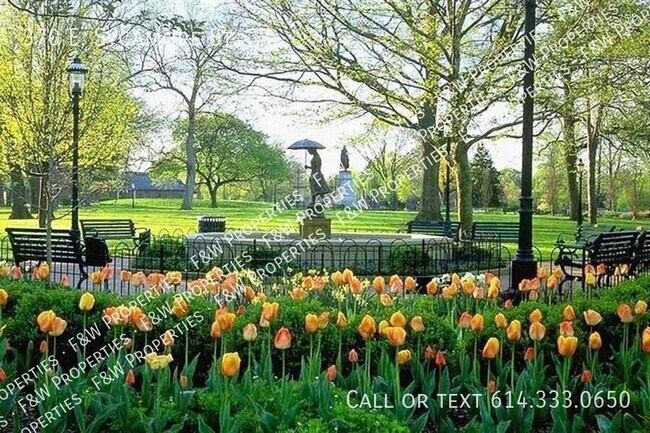 Photo - 370 E Sycamore St