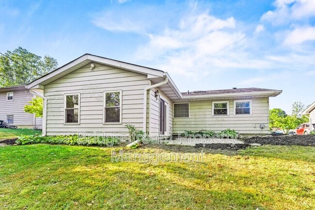 Photo - 924 Tradewind Dr