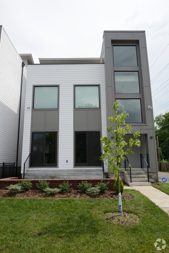 Building Photo - 1207 Tremont Ave Rental