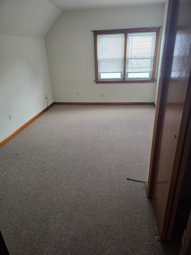 Photo - 18 Ryle Ave Unit 2nd Fl