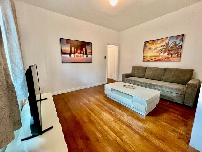 Photo - 1144 N Hudson Ave Apartments Unit 1144