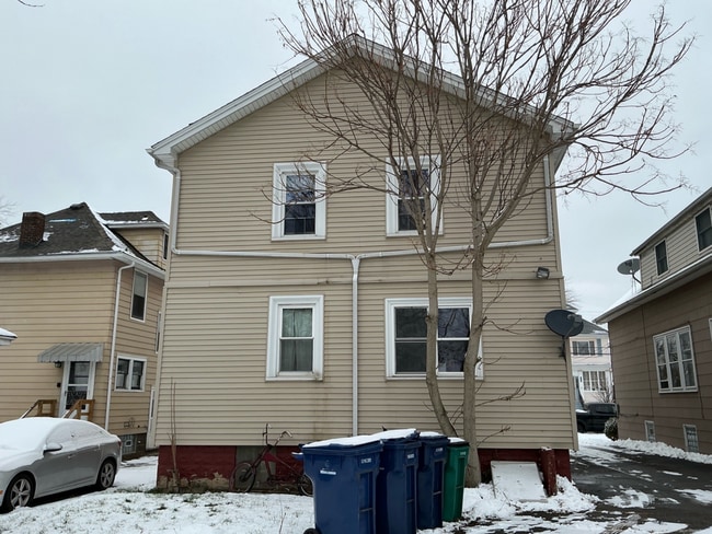 Photo - 117 Bloomfield Ave Unit 3