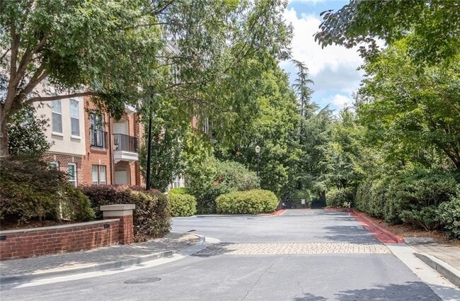 Photo - 1850 Cotillion Dr Unit 1116