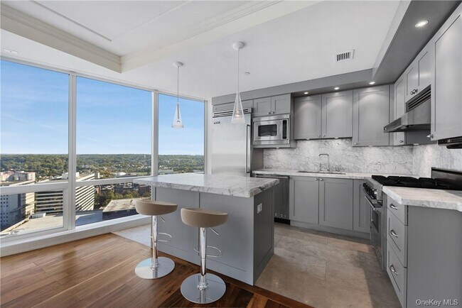 Photo - 1 Renaissance Square Unit V4G