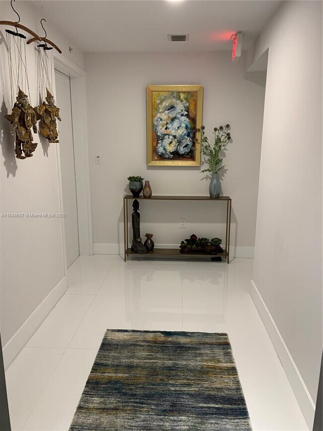 Photo - 16385 Biscayne Blvd Unit 1503