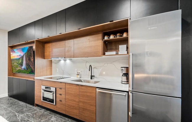 Photo - 2120 N Downing St Unidad 205