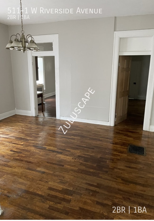 511-1 W Riverside Avenue-