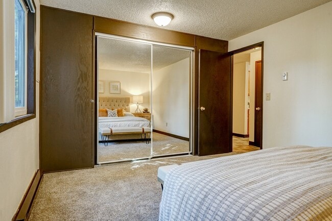 Photo - Spacious and immaculate one bedroom! Heat ... Unit 8