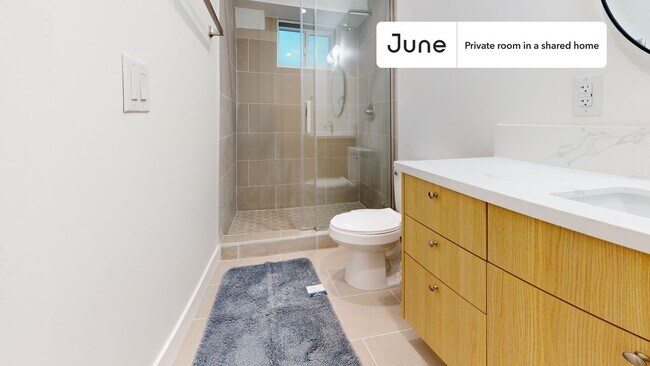 Photo - Room in Shared 5 bed/4 bath home Unidad A